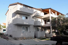 Apartments by the sea Turanj, Biograd - 852